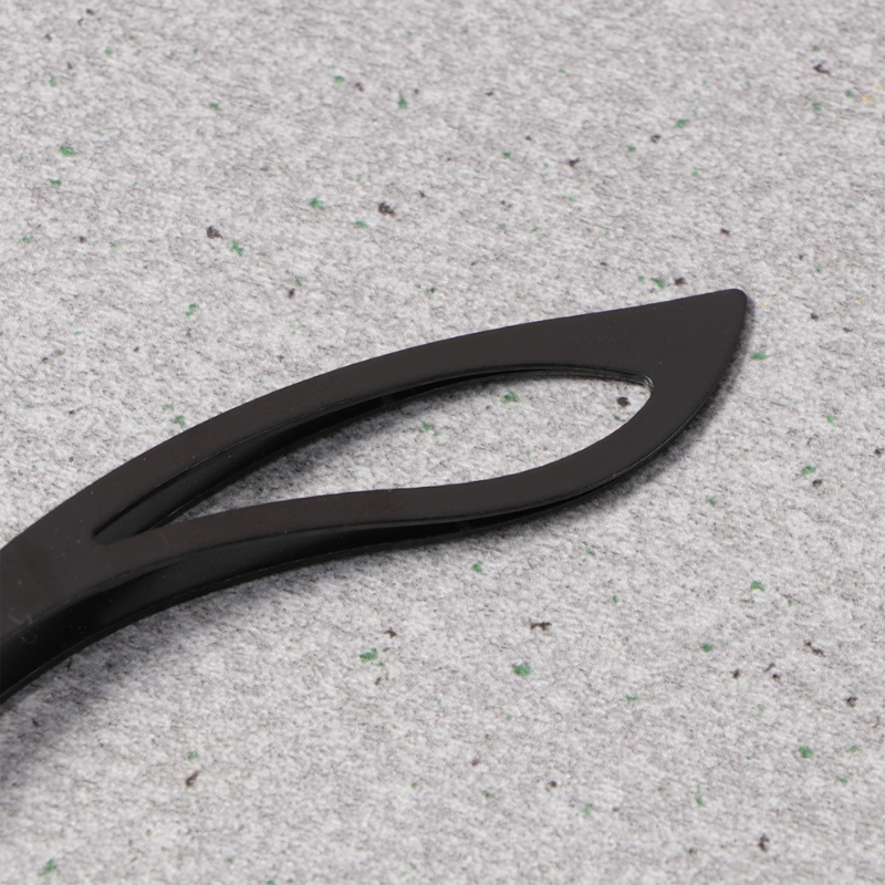 Pince à Epiler Design Ergonomique et Légère