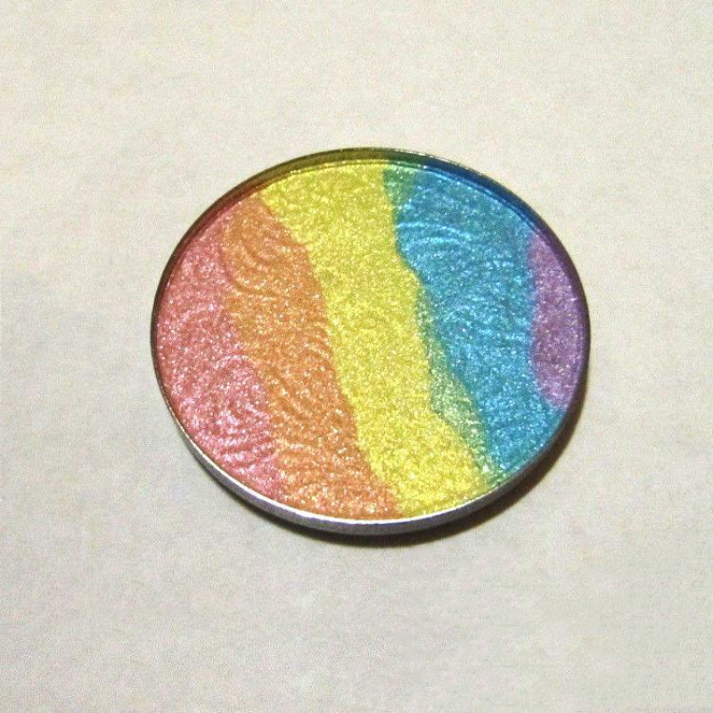 Fard Irisé Rainbow Highlighter Multiusage