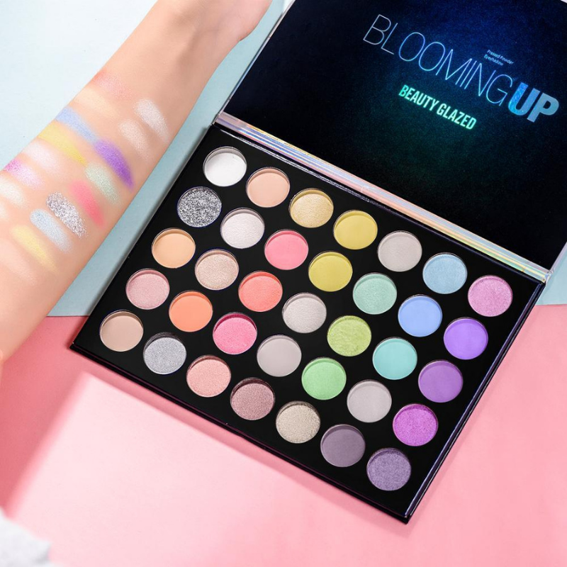 Palette Yeux 35 Fards à Paupières Pastels Givrés Lumineux Blooming Up