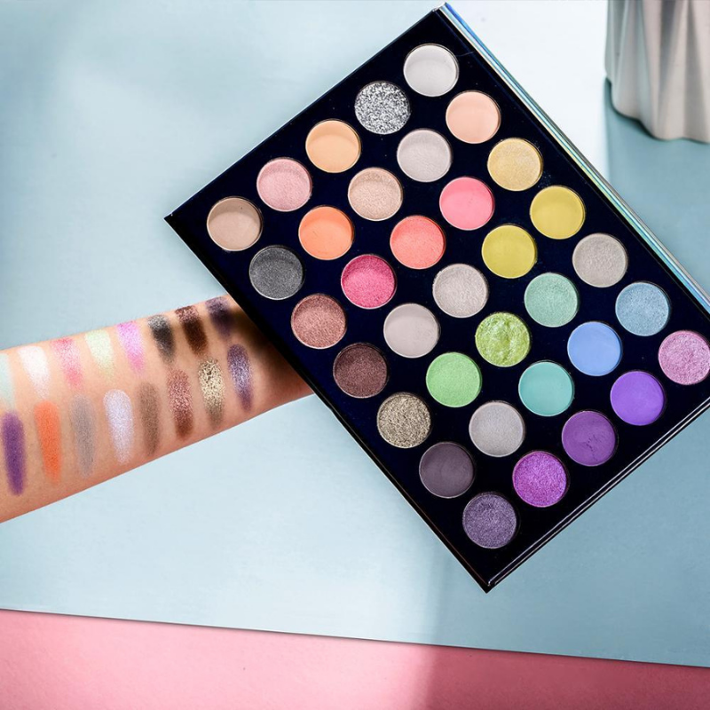 Palette Yeux 35 Fards à Paupières Pastels Givrés Lumineux Blooming Up